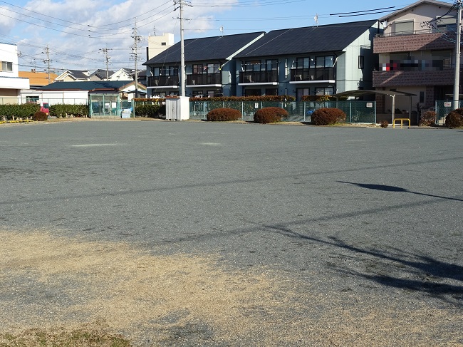 中ノ坪公園広場