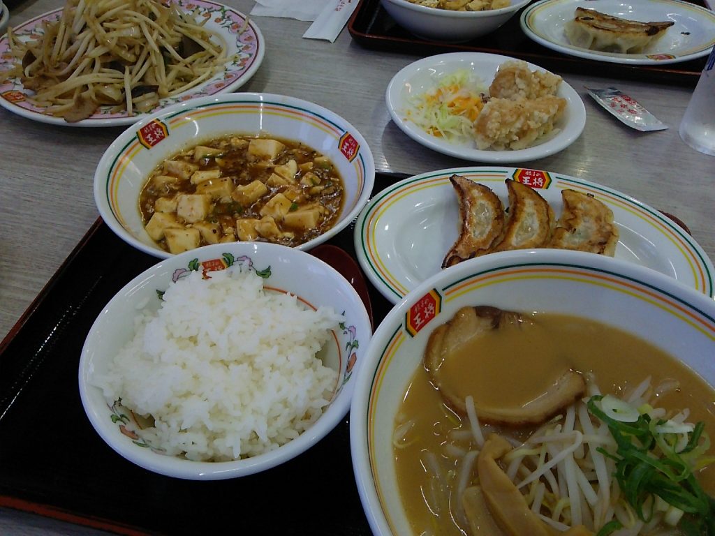 休みは豊明で沢山食べたい