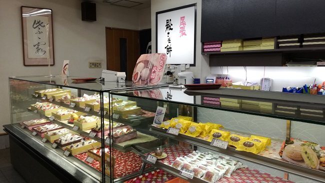 鶴の家さん店内１