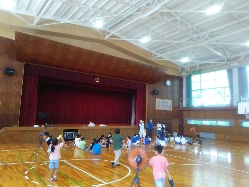三崎小学校体育館