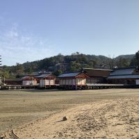 干潮の厳島神社