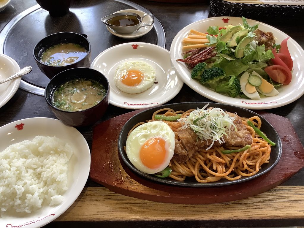 豊明じゃなくニュー新橋ビルでランチ