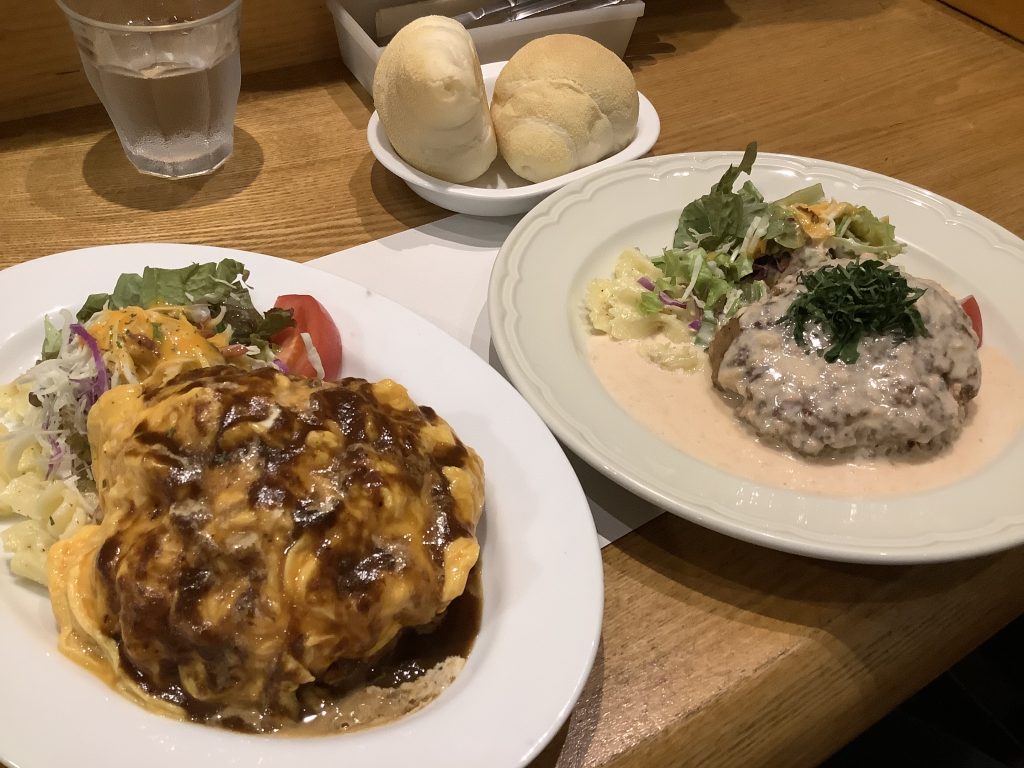 豊明市の洋食屋じゃないよ