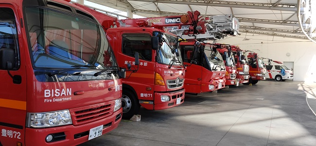 豊明市消防車