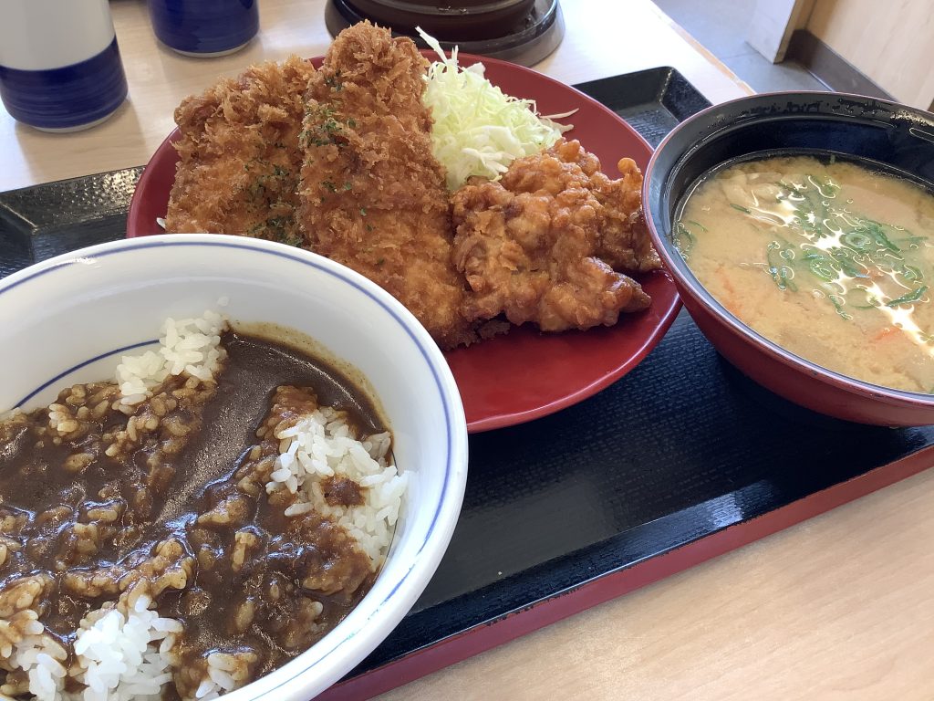 豊明市 かつ屋