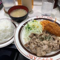 池袋の定食屋さん