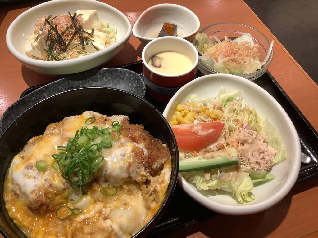 豊明市 さとのかつ丼